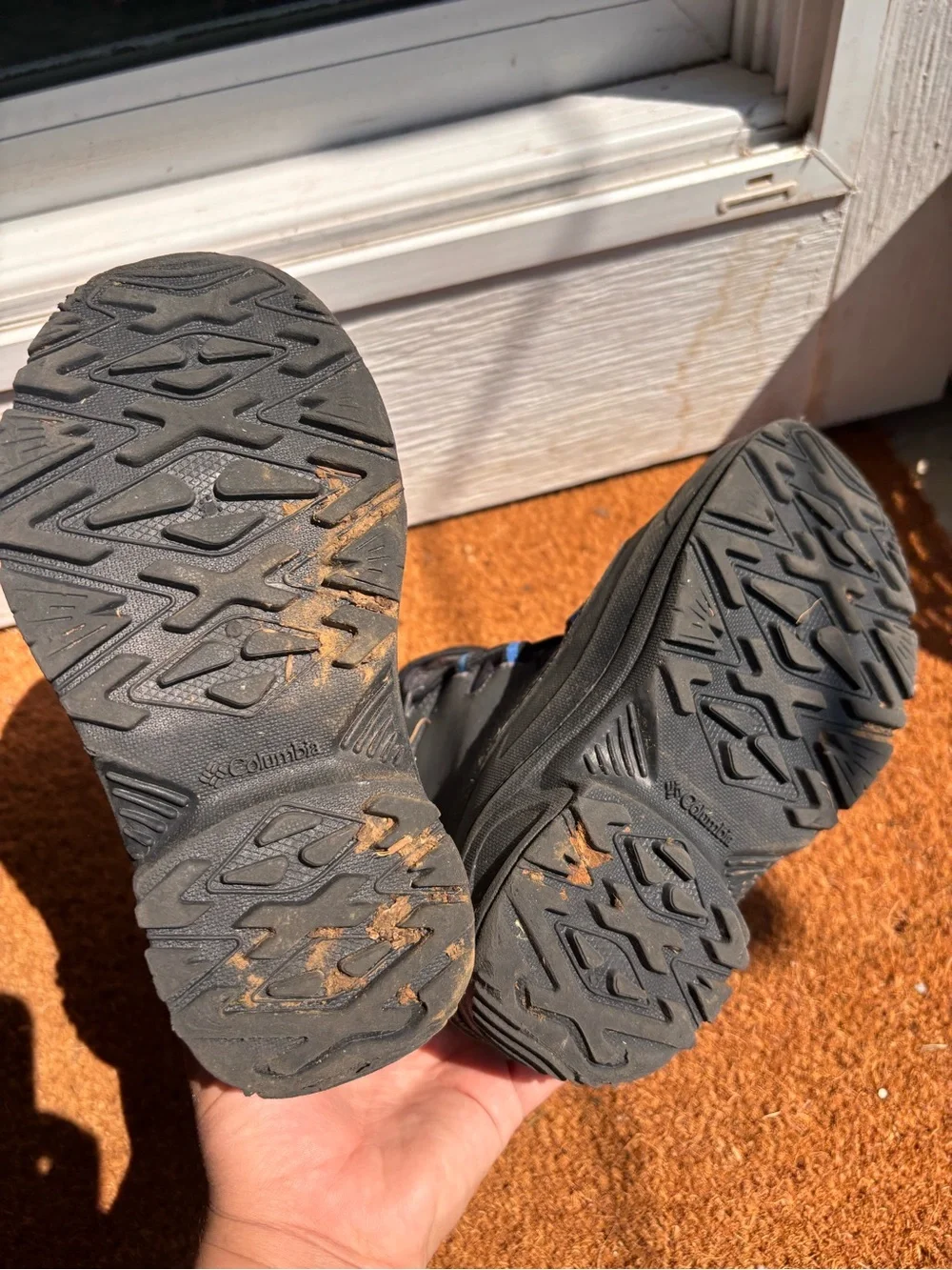 Columbia Bugaboot Plus Omni-Heat kids' boots
